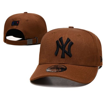 New York Yankeess Adjustable Hat