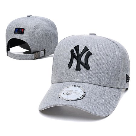 New York Yankeess Adjustable Hat